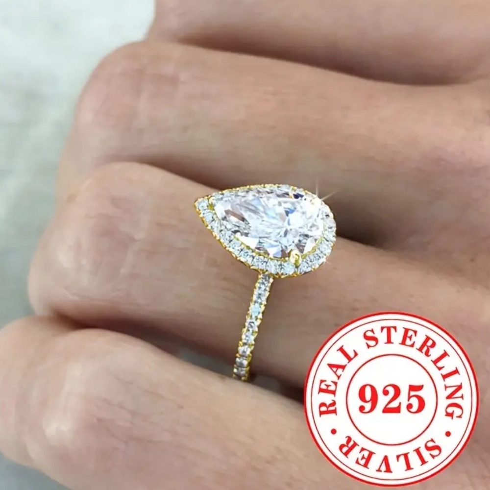 Elegant Sterling Silver Teardrop Ring -‎  CZ Engagement Ring size 7
